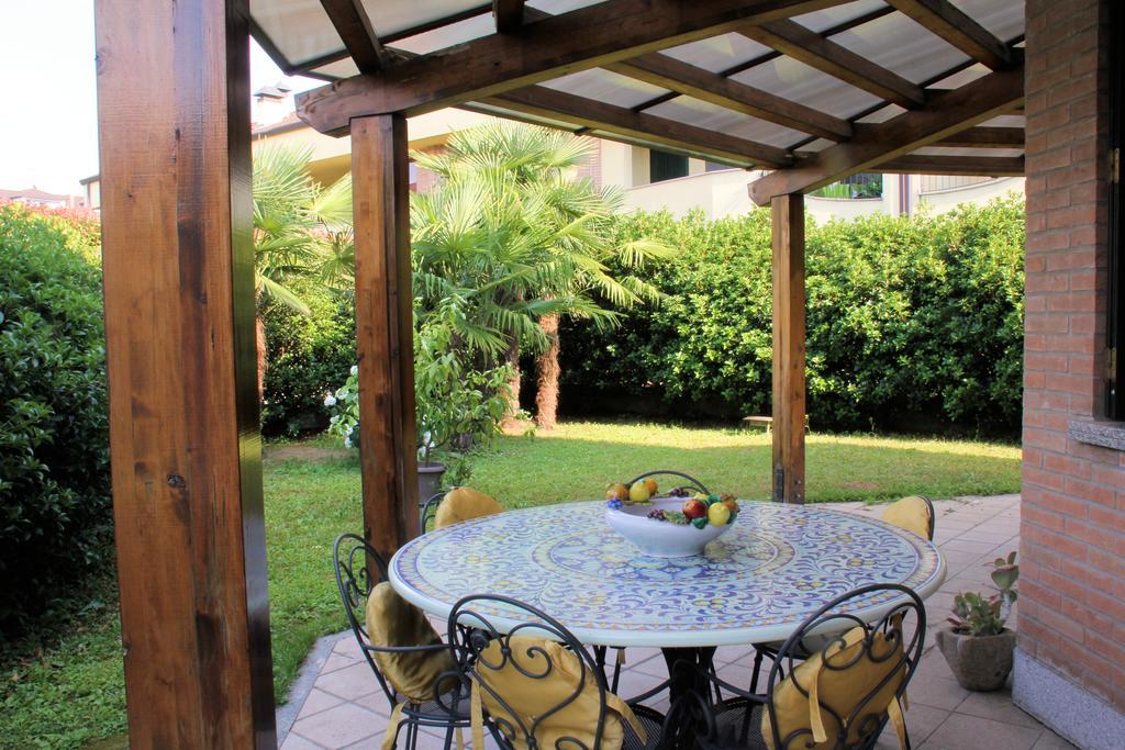 Villa Milena Arese Ngoại thất bức ảnh